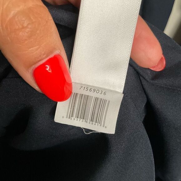 Cece Scallop Shift Dress - Picture 8 of 8